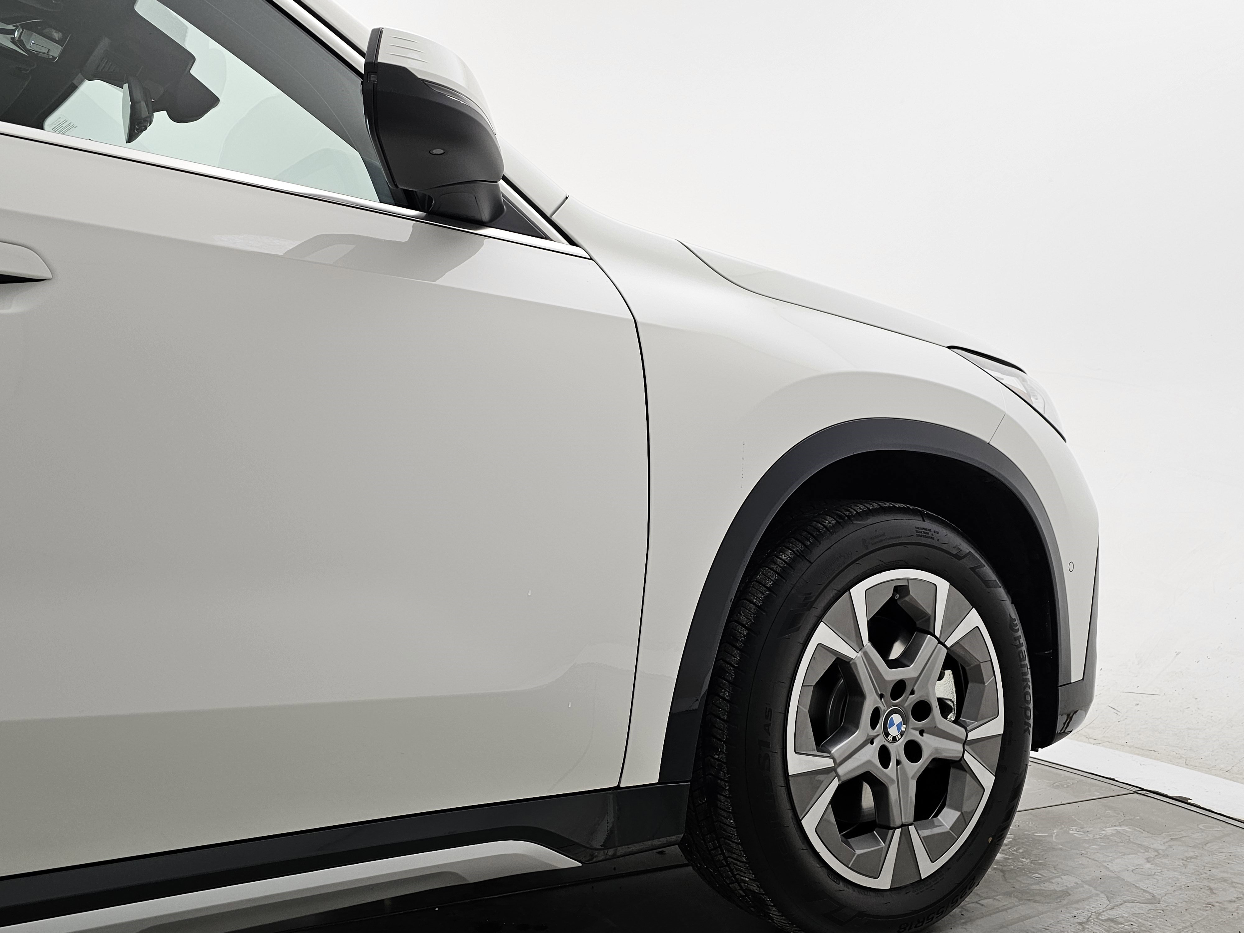 Used 2026 BMW X1 xDrive28i w/ Convenience Package image 14