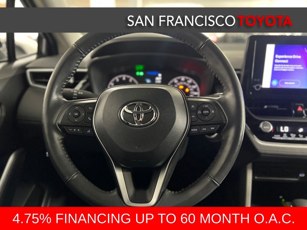 Certified 2023 Toyota Corolla Cross LE image 30