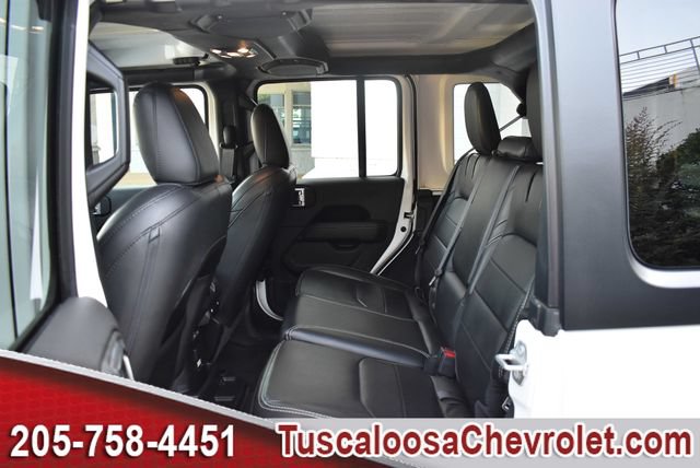 Used 2023 Jeep Wrangler Unlimited Sahara w/ Cold Weather Group AWD/4WD image 24