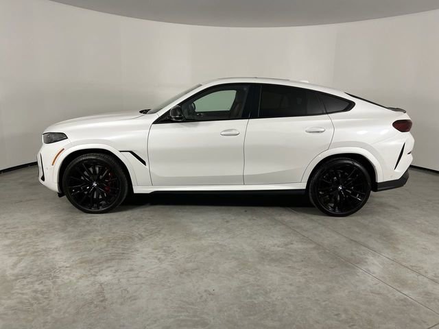 Used 2025 BMW X6 M60i w/ Parking Assistance Package image 5