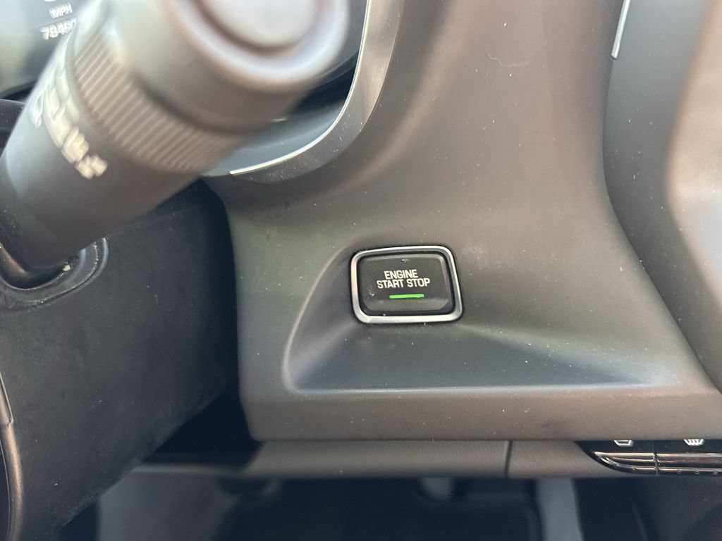 Used 2018 Chevrolet Camaro LT RWD image 17