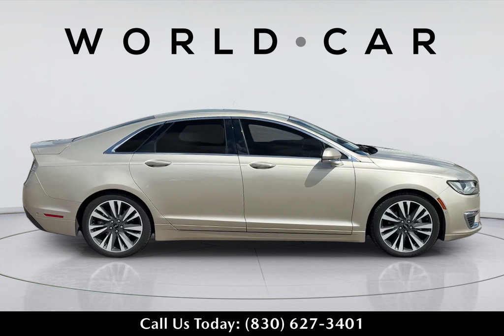 Used 2017 Lincoln MKZ Reserve w/ Technology Package FWD image 4
