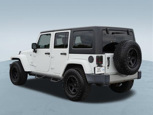 Used 2018 Jeep Wrangler Unlimited Sahara AWD/4WD image 5