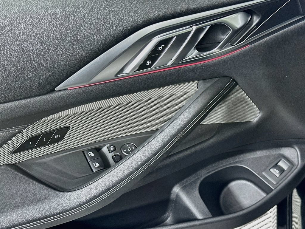 Used 2022 BMW 430i Coupe w/ M Sport Package RWD image 18