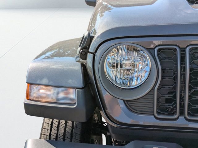 New 2026 Jeep Gladiator Sport image 8