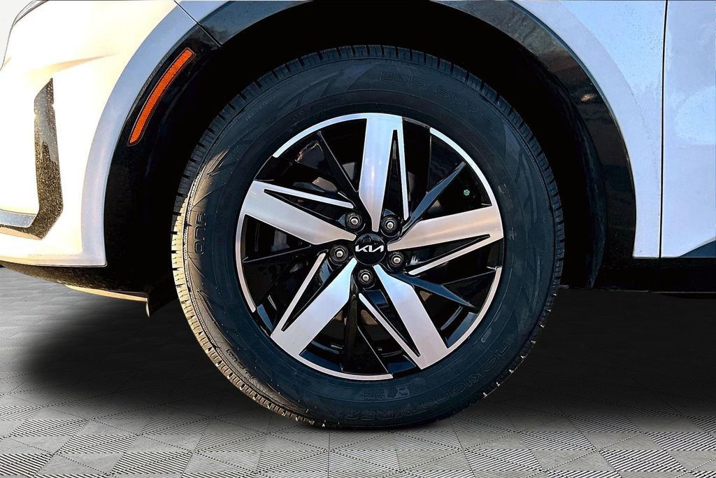 Used 2022 Kia Sorento EX w/ Panoramic Sunroof Package image 24