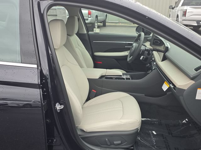 New 2025 Hyundai Sonata Limited FWD image 24