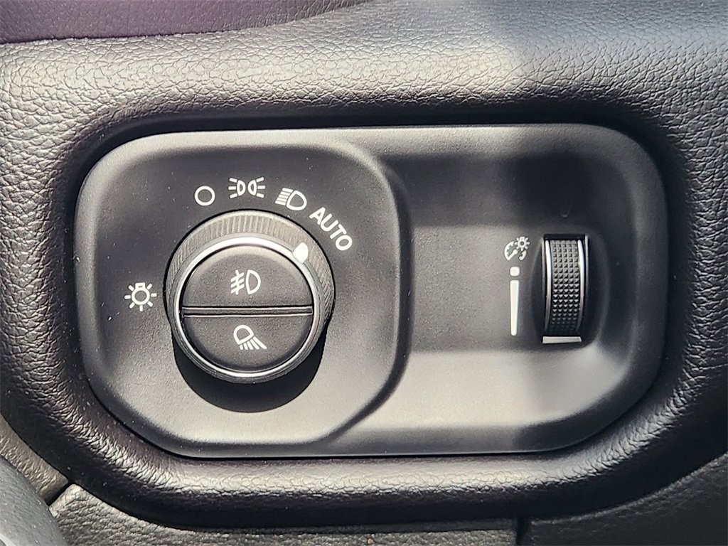 Used 2024 RAM 2500 Big Horn image 25