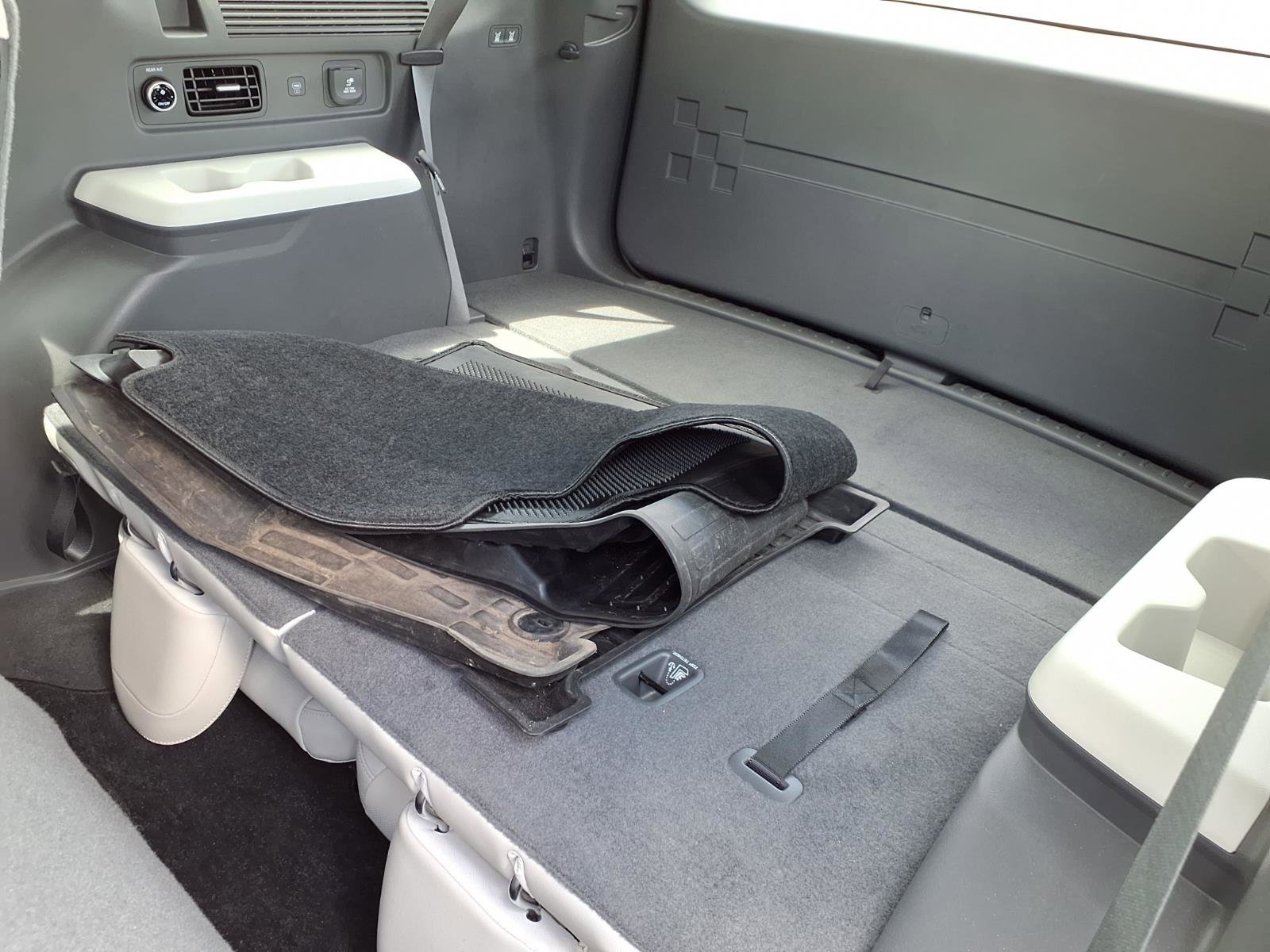 Used 2024 Hyundai Santa Fe Limited image 27