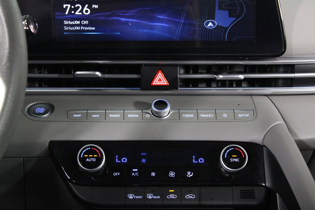 Certified 2024 Hyundai Elantra SEL FWD image 22