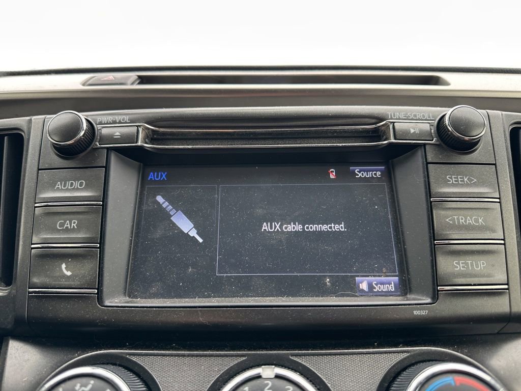 Used 2015 Toyota RAV4 LE image 22