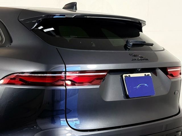 New 2026 Jaguar F-PACE R-Dynamic S image 16