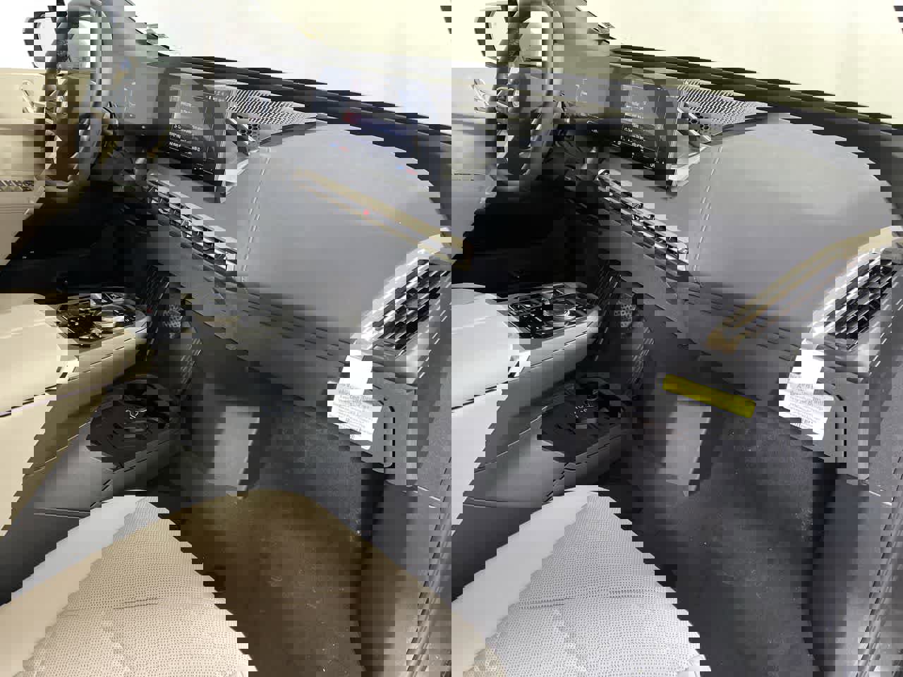 New 2022 BMW iX xDrive50 w/ Convenience Package image 34