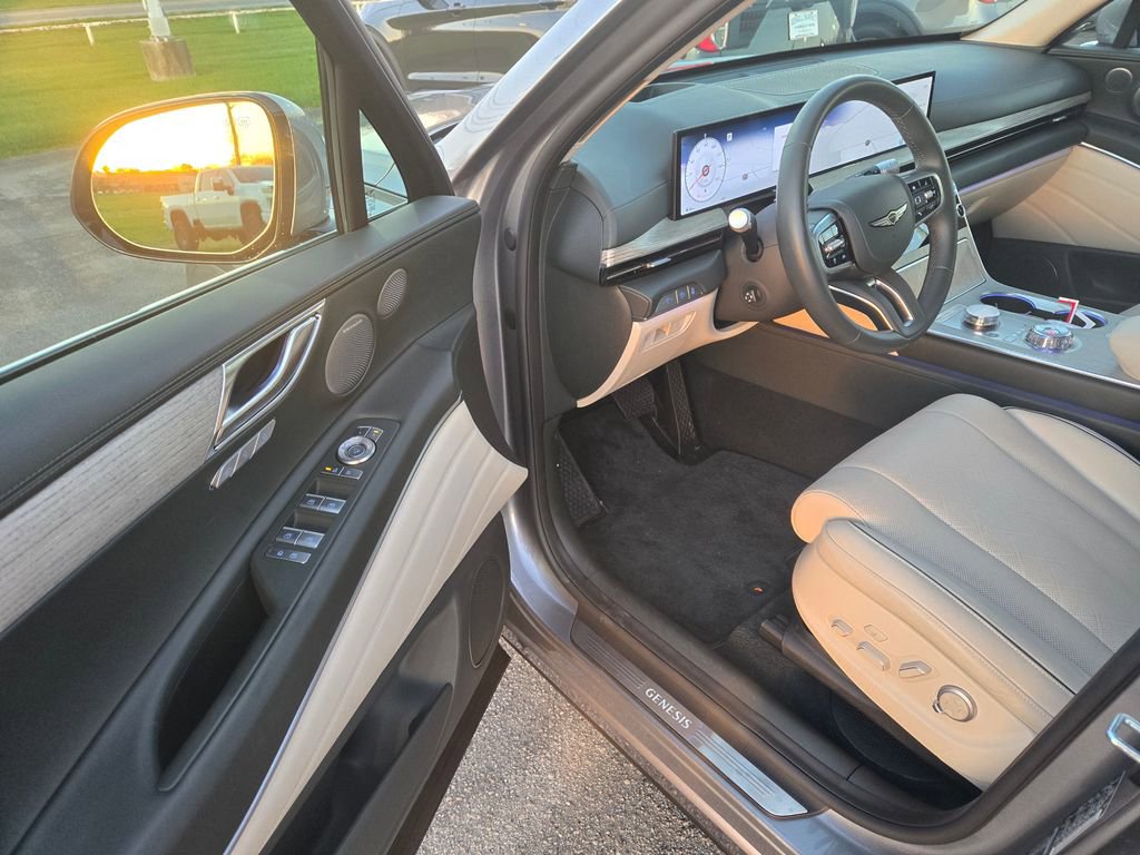 Used 2025 Genesis GV80 3.5T Advanced image 6