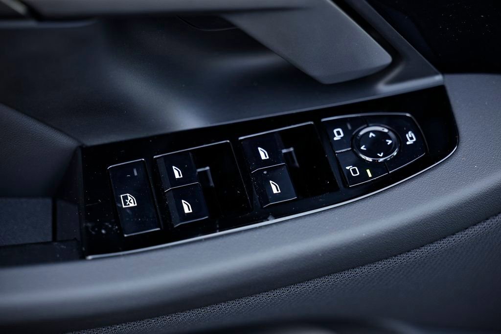 New 2026 BMW 530i w/ Premium Package image 17