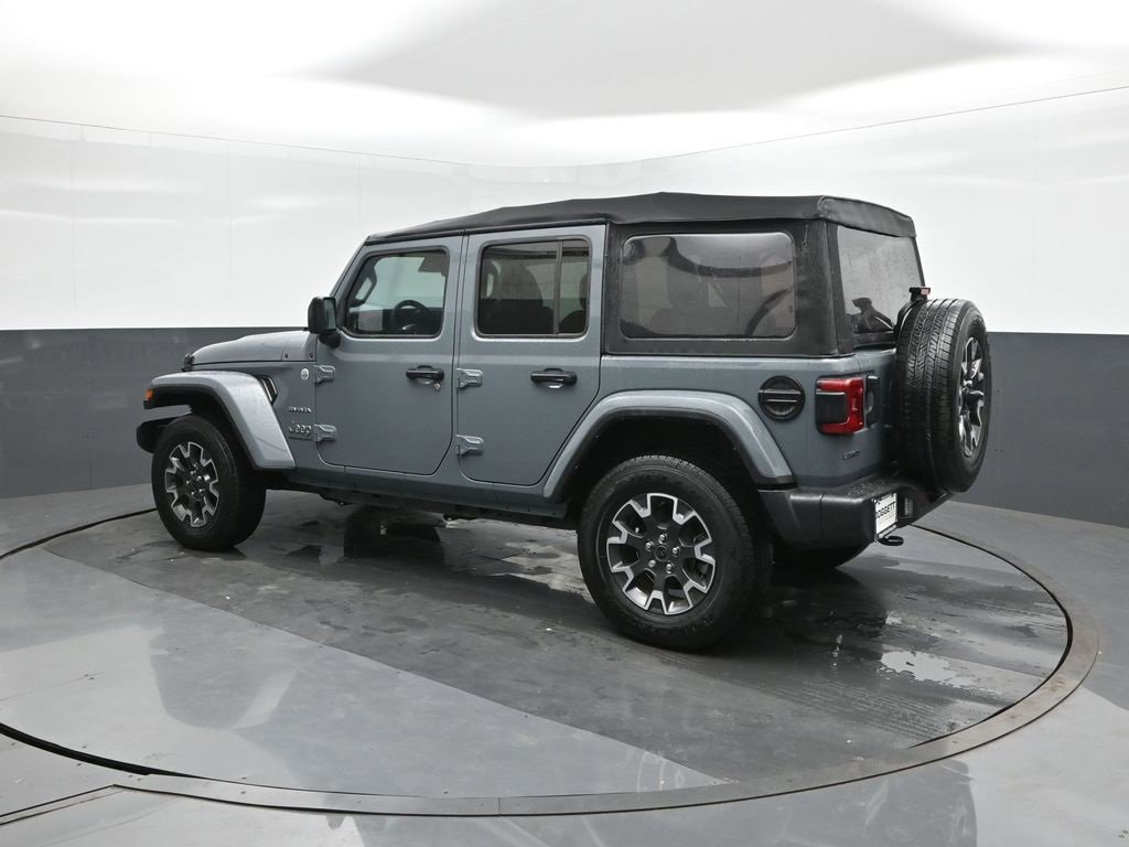 Used 2024 Jeep Wrangler Sahara w/ Technology Group image 5