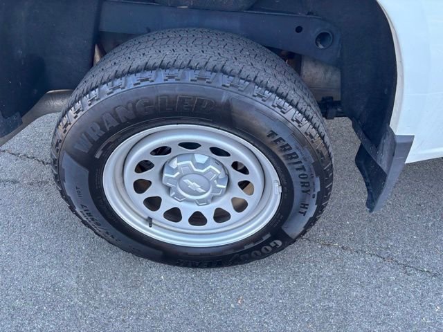 Used 2023 Chevrolet Colorado W/T image 31