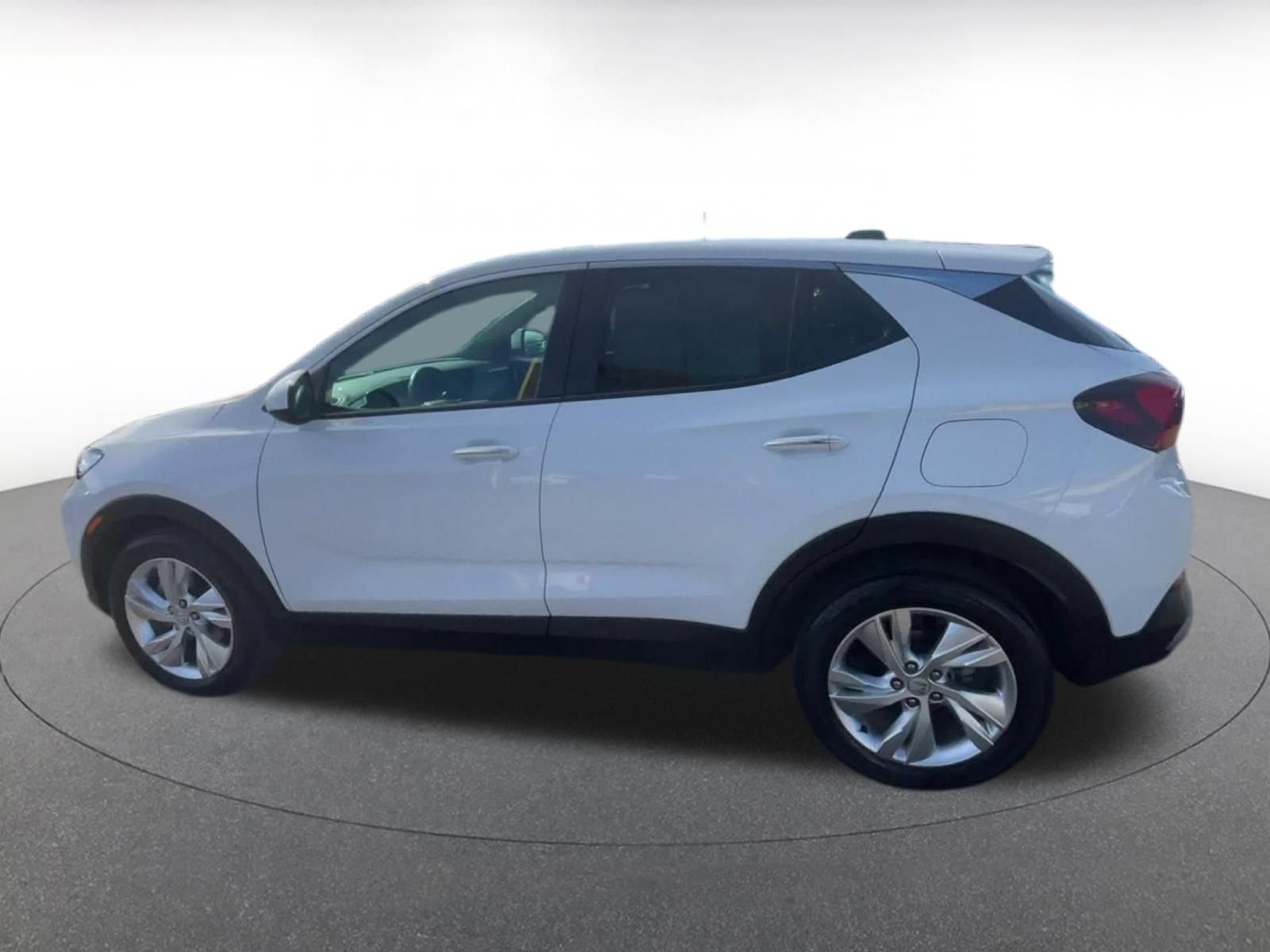 Used 2025 Buick Encore GX Preferred FWD image 9