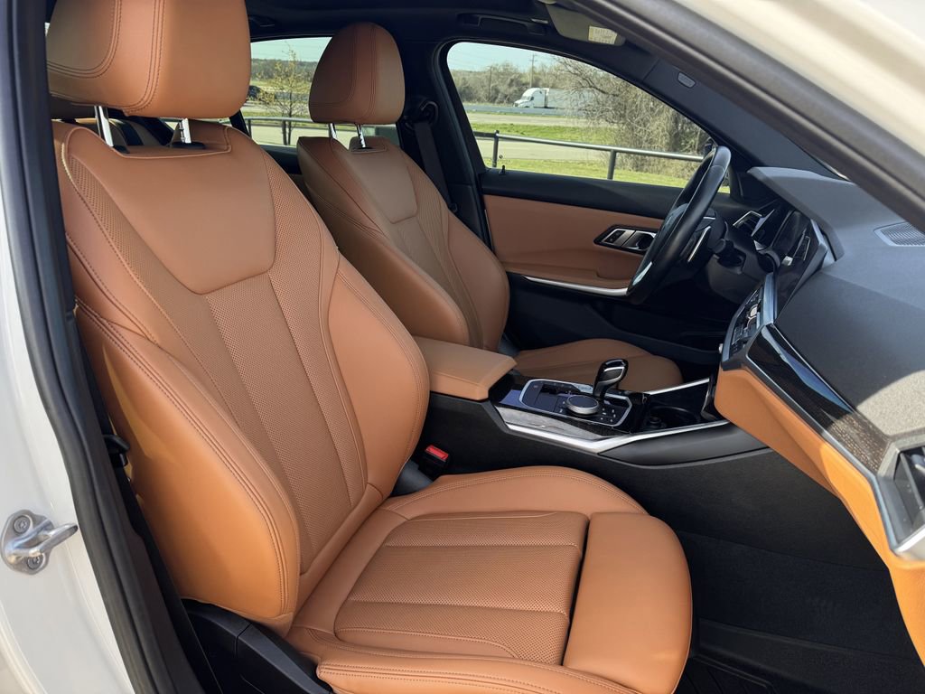 Used 2022 BMW 330e w/ Convenience Package image 26