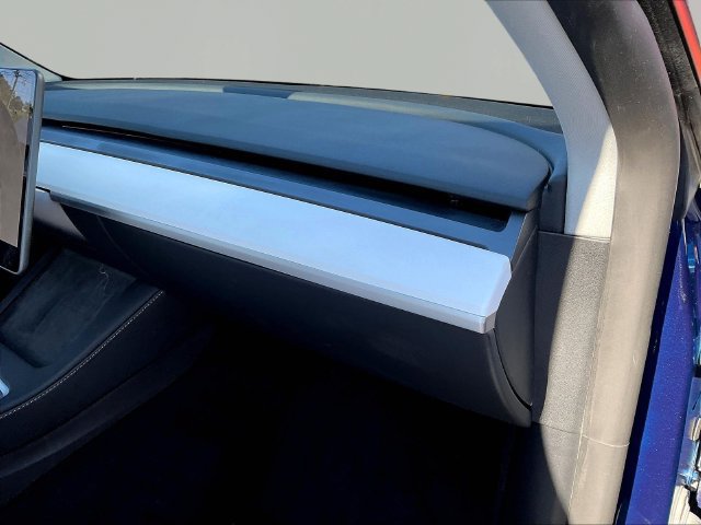Used 2024 Tesla Model Y Long Range RWD image 28