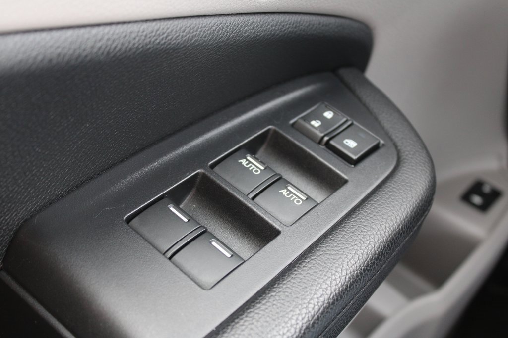 Used 2017 Honda Pilot Touring image 37