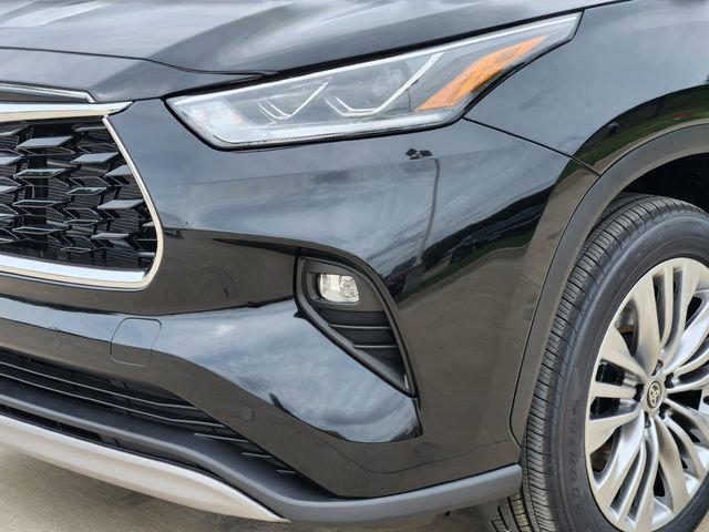New 2026 Toyota Highlander Platinum AWD/4WD image 7