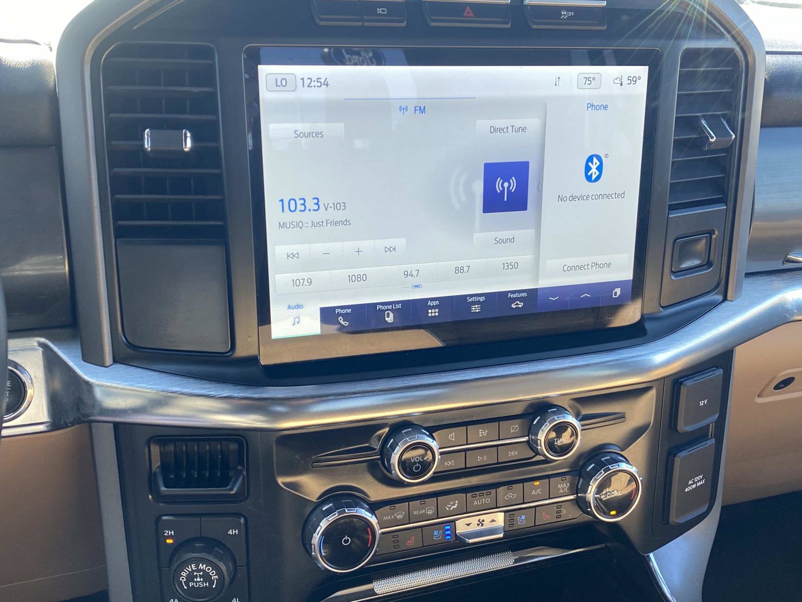 Used 2022 Ford F150 Lariat image 22