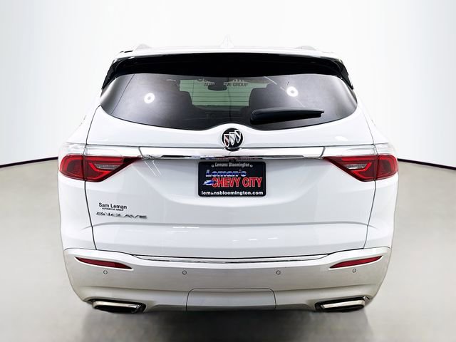 Used 2023 Buick Enclave Essence image 9