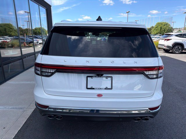 New 2026 Lincoln Aviator AWD image 4