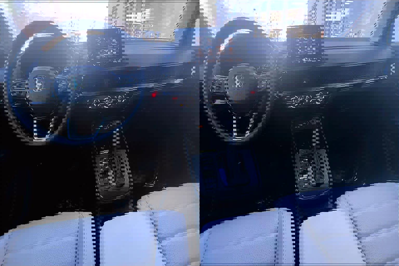 Used 2025 Honda CR-V EX-L image 13