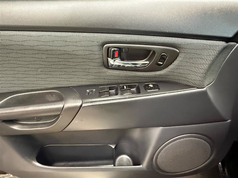 Used 2009 MAZDA MAZDA3 i Touring Value FWD image 10