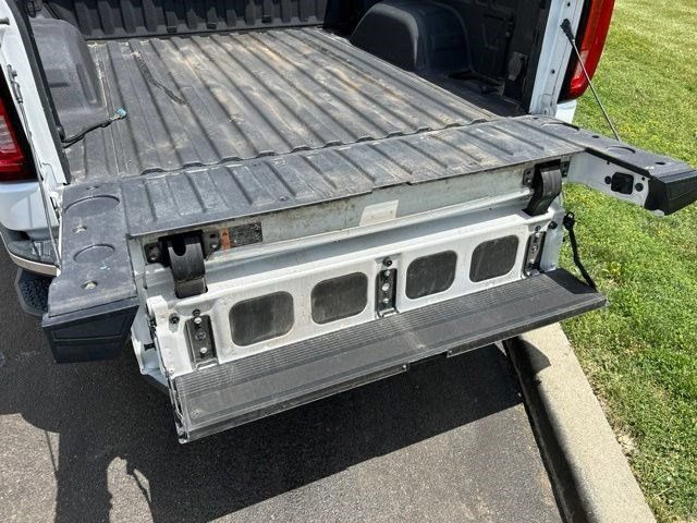 Used 2020 GMC Sierra 1500 SLT w/ SLT Premium Plus Package AWD/4WD image 43