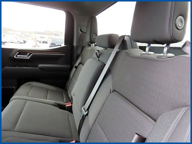 Used 2024 Chevrolet Silverado 1500 LT image 11