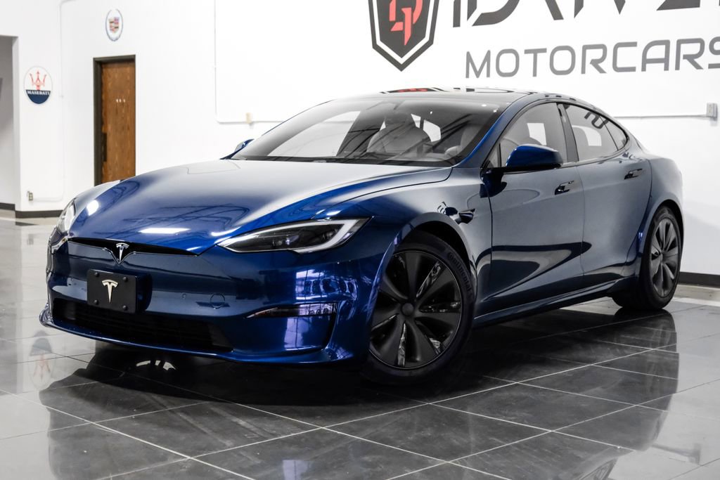 Used 2023 Tesla Model S Standard Range image 7