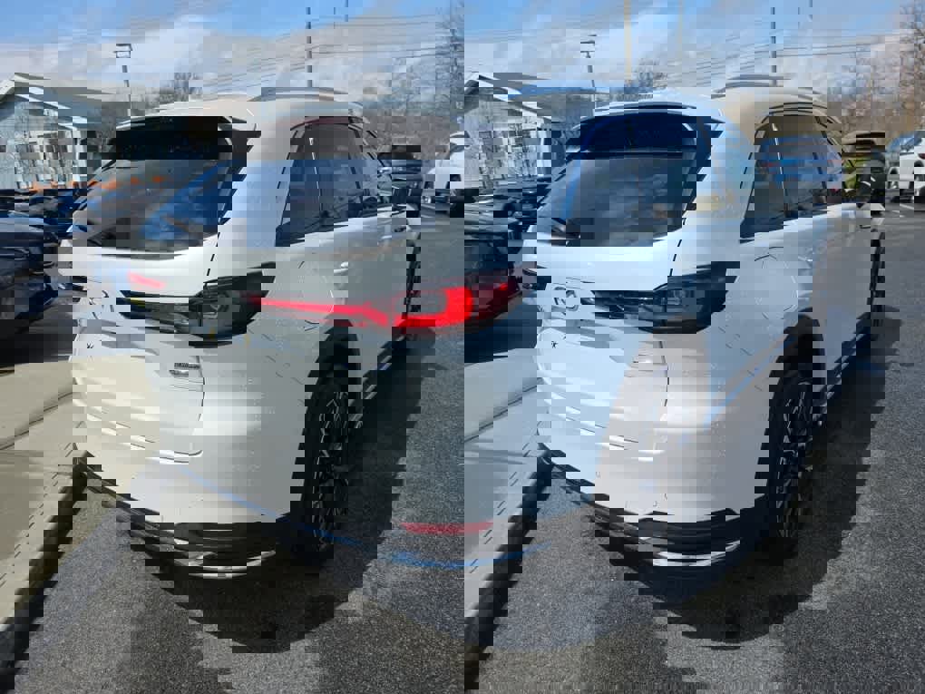 Used 2024 MAZDA CX-90 Plug-In Hybrid w/ Premium Pkg image 6