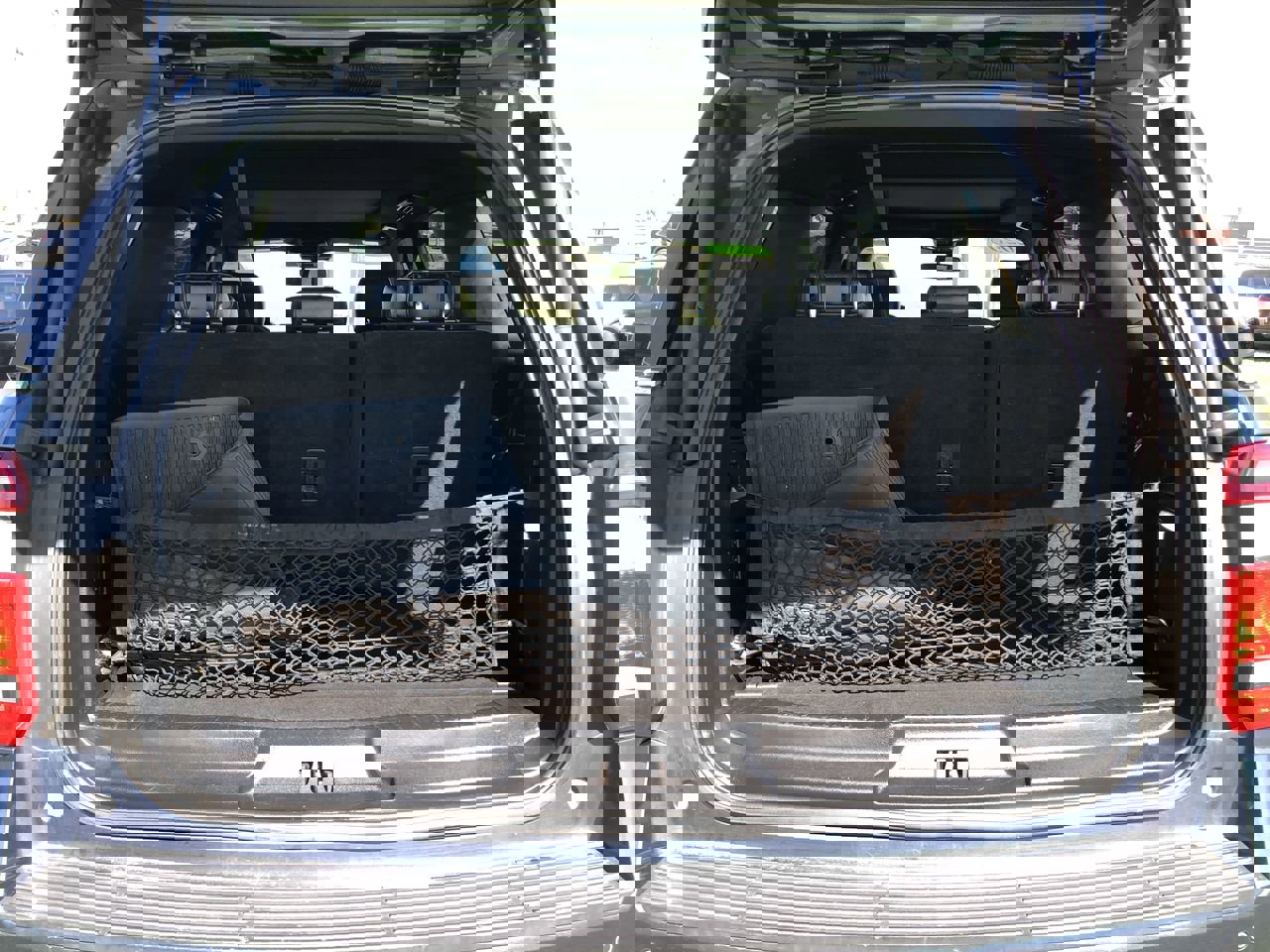 Used 2020 Ford Expedition XLT w/ Equipment Group 202A image 9