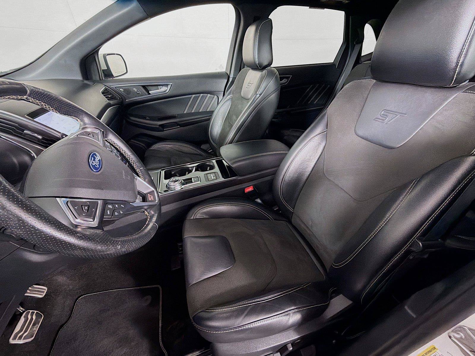 Used 2020 Ford Edge ST w/ Equipment Group 401A AWD/4WD image 2