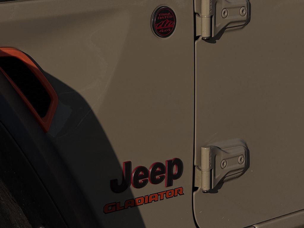Used 2020 Jeep Gladiator Rubicon image 10