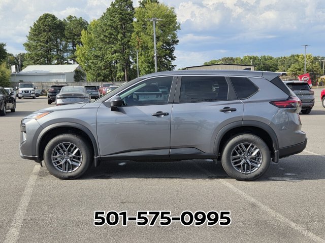 Used 2026 Nissan Rogue S FWD image 2