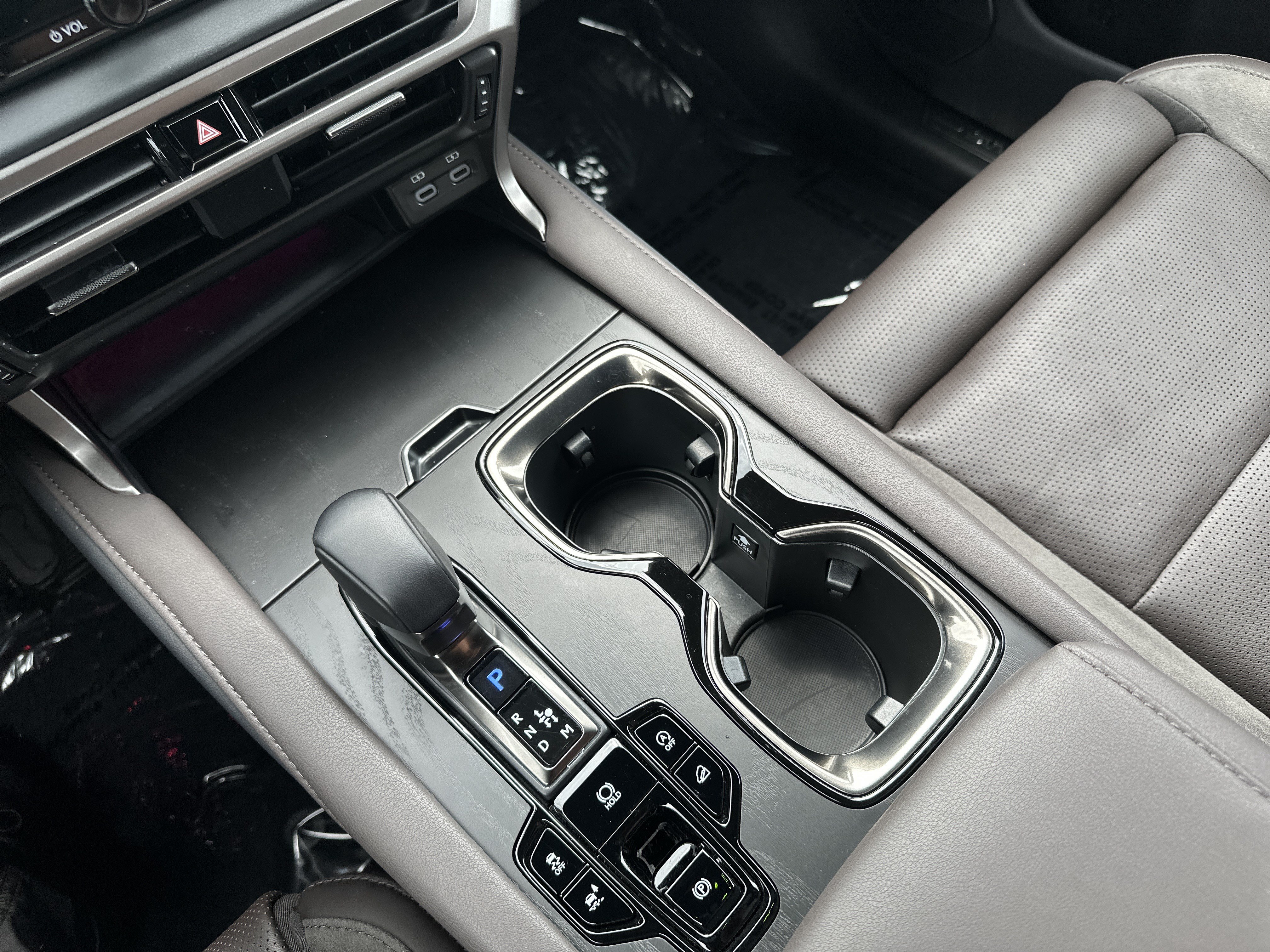 Certified 2025 Lexus RX 350 AWD w/ Convenience Package image 26