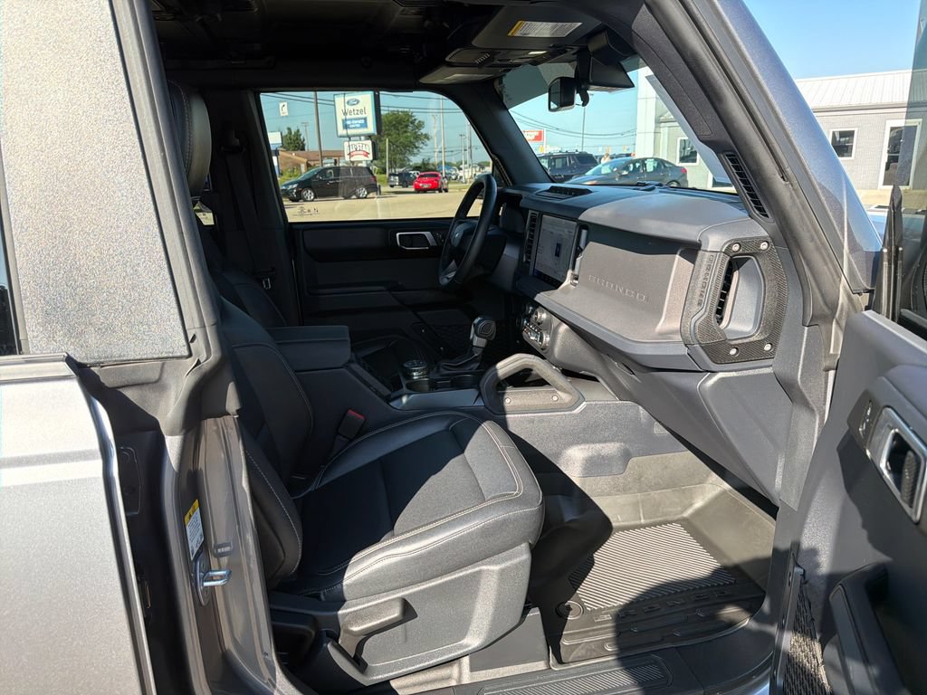 Used 2025 Ford Bronco Badlands AWD/4WD image 20