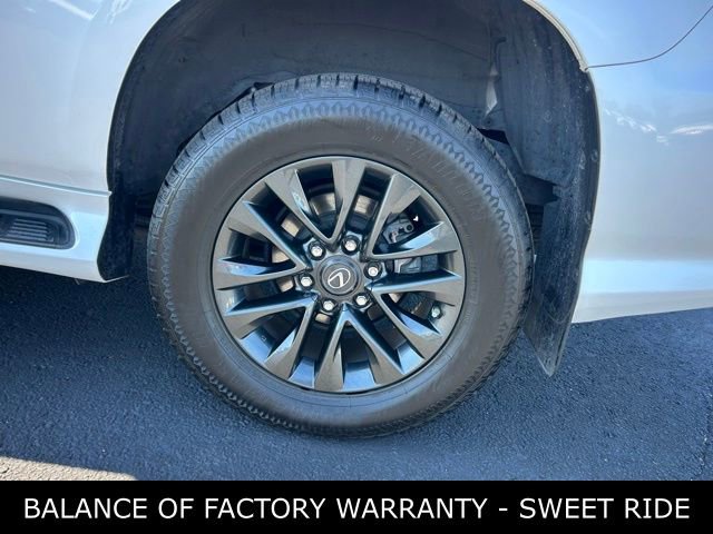 Used 2023 Lexus GX 460 Premium w/ Premium Package image 9