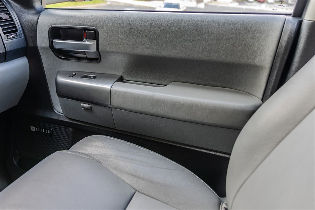 Used 2018 Toyota Sequoia Limited w/ Safety & Convenience Package RWD image 21