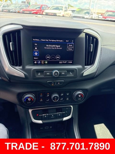 Used 2024 GMC Terrain SLE w/ Driver Convenience Package FWD image 7