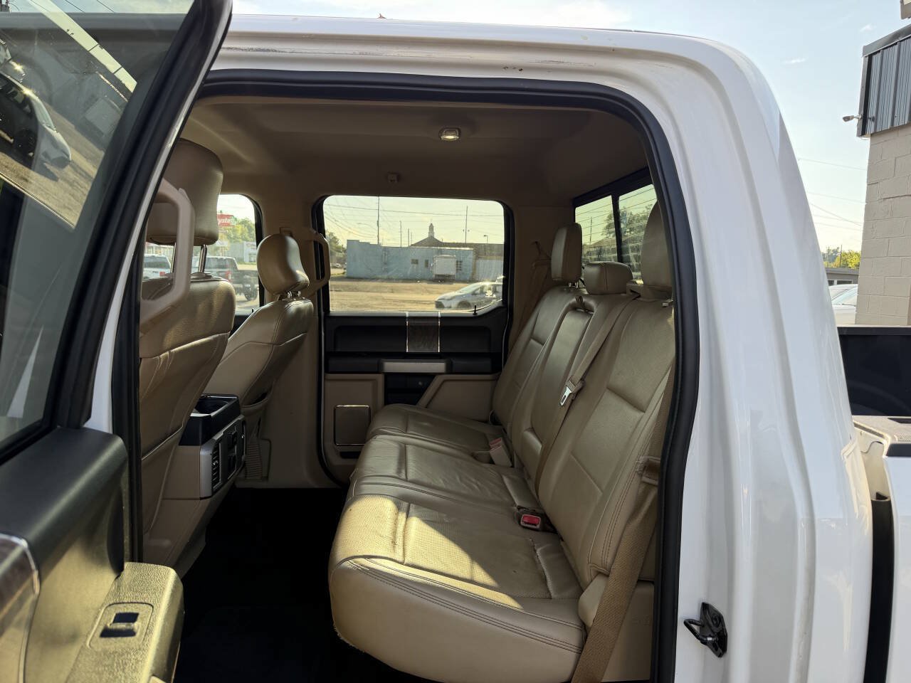 Used 2017 Ford F250 Lariat w/ Lariat Value Package AWD/4WD image 14