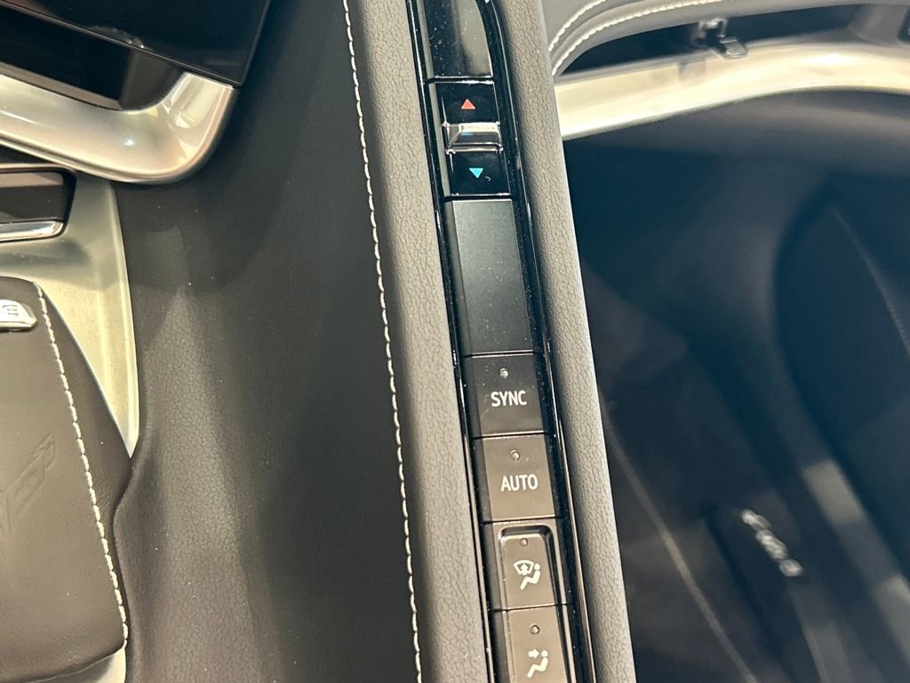 Used 2025 Chevrolet Corvette Z06 image 16