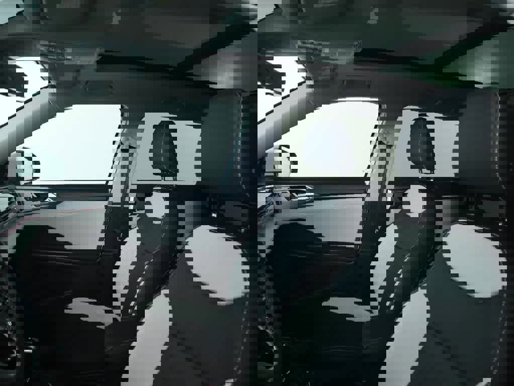 Certified 2025 Volkswagen Taos SEL image 19