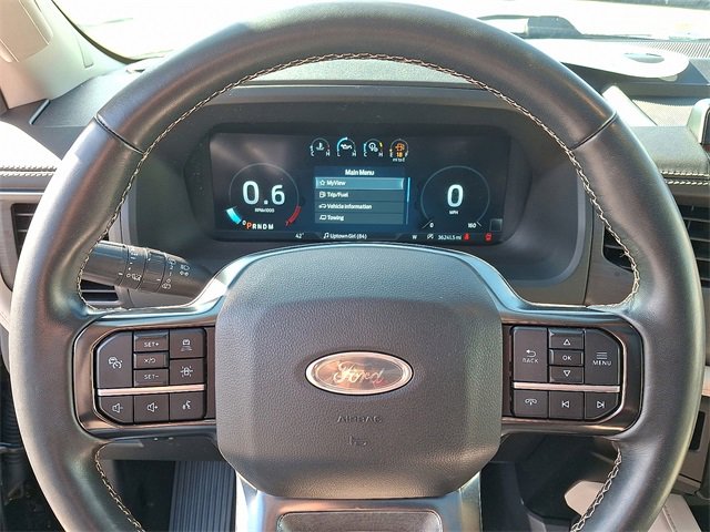 Used 2024 Ford Expedition Platinum image 20