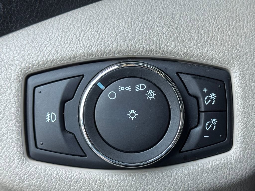 Used 2016 Ford Transit Connect Titanium FWD image 15