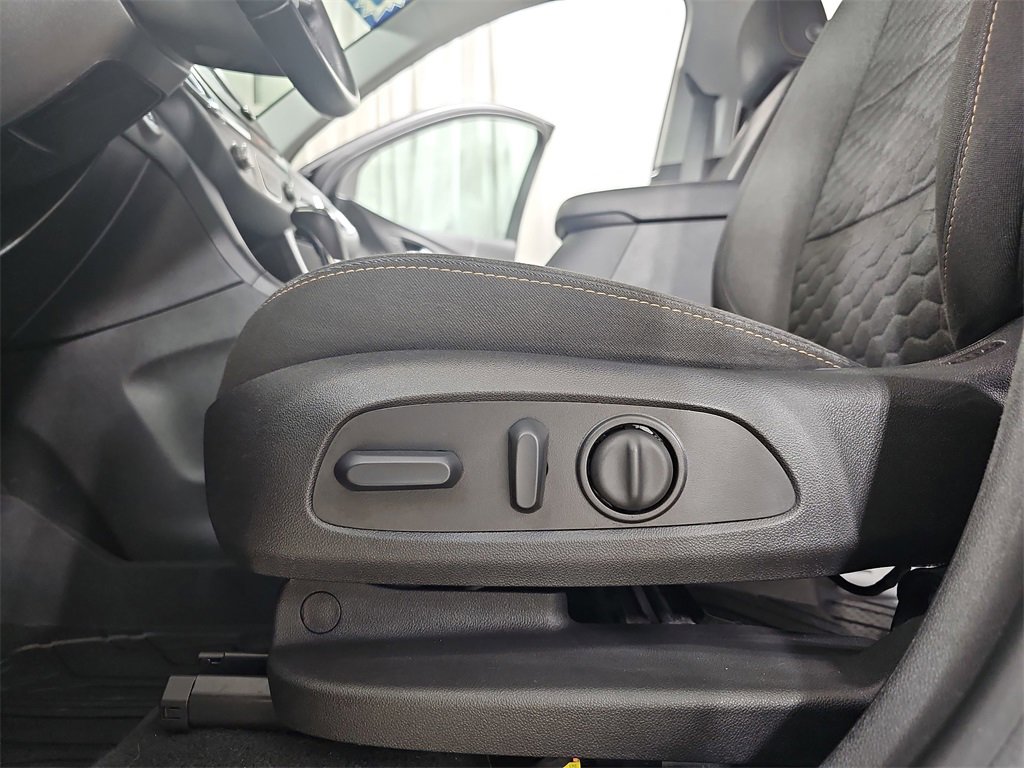 Certified 2018 Chevrolet Equinox LT image 34